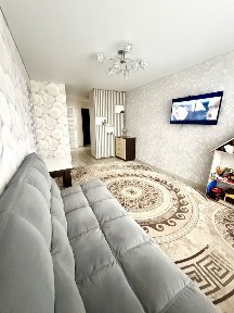 Продам 2х комнатную квартиру, переделанную из 3х, Корчагина 113,Кольцо