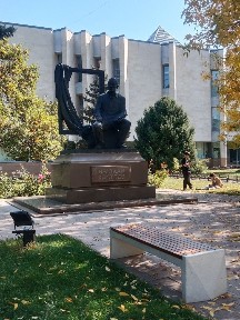 Сдам 2ух комн квартиру