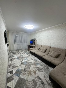 Продается 3-х комн квартира ( Юго-Восток )