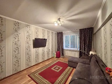 Продам 2-комнатную квартиру напротив Максимы.
