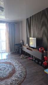 Продам квартиру. Сталинка. В центре