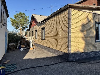Продается жилой дом с земельным участком