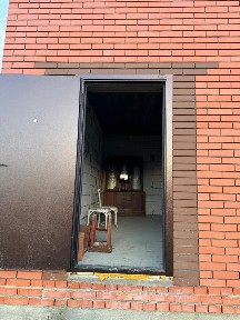 Продам строение, дом под коммерцию