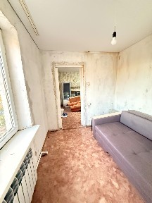 Продам 2 ком квартиру на улице Ломоносова 11 а