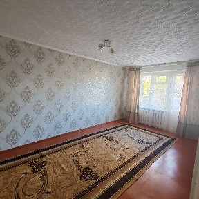 Сдам 1 комнатную квартиру в центре города Ауэзова 236.