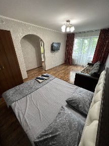 Сдам 1к. Квартиру почасовой урицкого 74. Цент. Манакбай. Набережная.