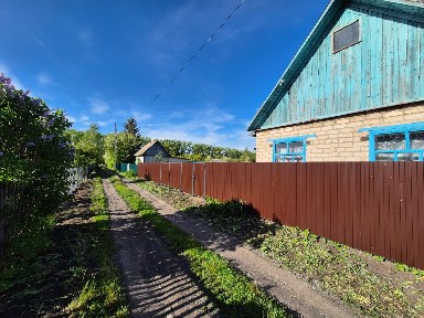 Продам Дачу с железным забором