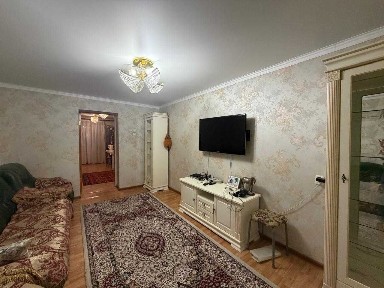 3-х ком квартира, Город, ул Космонавтов. 2/5 эт. Комнаты раздельные.