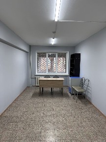 Офис 18 кв. м на первом этаже в бизнес центре