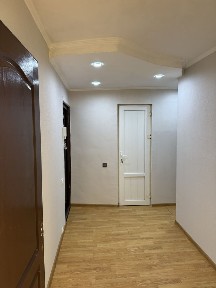 Продается 3- х комнатная квартира в центре города