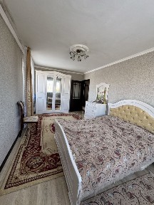 Продам 3-х комнатную квартиру на 18-ом микрорайоне.