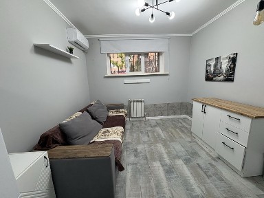 Продам квартиру цокольный этаж жк Аскар тау