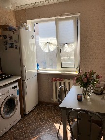 Продаю 1 ком квартиру в хорошем состоянии, в районе 10 школы.