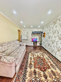 Продам 2хком квартиру район маг. Северный.