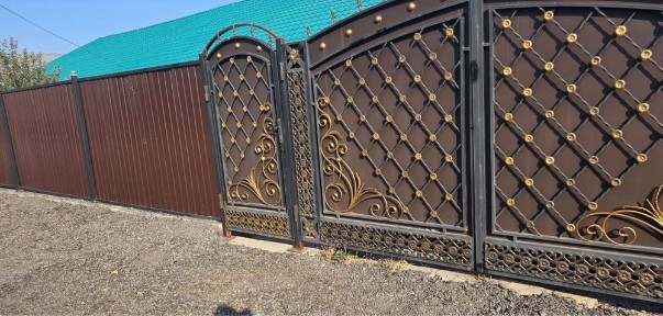 Срочно Продам полдома на Заречном 1