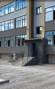 Срочно продам 2х комнатную квартиру в новостройке