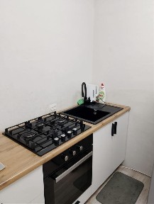 Продается 1 ком. квартира в центре.