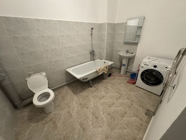 Квартира 2болмелі жаңа қала 11коше узак мерзімге тұратын адам керек