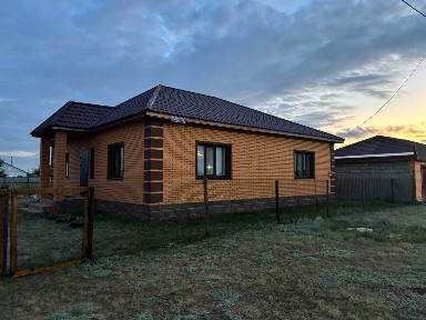 Продам дом в поселке Мойылды
