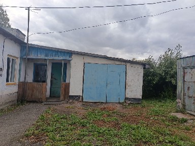 Продам квартиру в двухквартирном доме