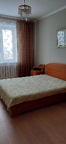 2-комнатная в центре города, мебель, техника, 180000 + коммун.