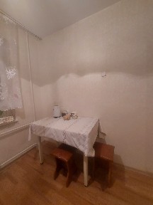 Сдаётся 2х ком в центре мкр Достык, семейным