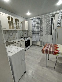 Продам 2х комн, квартиру 5 этаж крыша не течёт