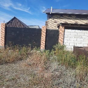 Продам дом в п. Арман