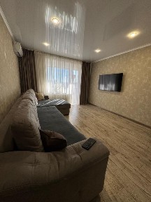Продам 2 комнатную улучшенной планировки