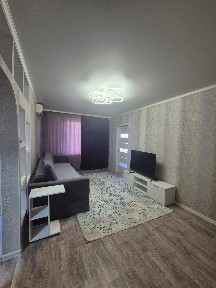 2 комнатная квартира в центре сдаётся по месячно