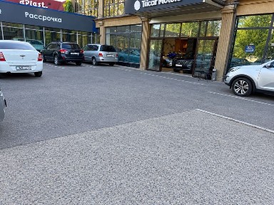 Сдаётся коммерческое помещение 800 м² на первой линии
