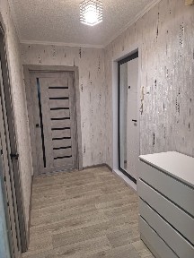 Продам 2х комнатную, новая планировка, район 4 школы, Уалиханова