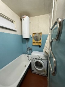 Продается 2-комнатная квартира, 45 м², 3 этаж