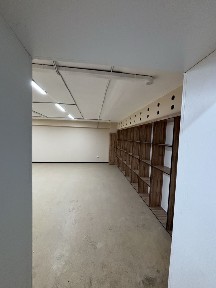 Сдам помещение в 10 мкр, цоколь, площадь 92 кв. м, в чистовом варианте