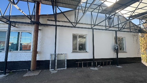 Продам добротный, кирпичный, теплый дом в Карабулаке