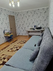 Продам трёхкомнатную квартиру в центре города по адресу Назарбаева77