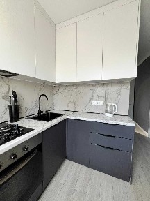 Продам 1комн квартиру 3/5 этаж с ремонтом и мебелью р-н маг. Северный