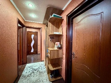 продам 2 комнатную квартиру