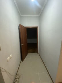 В много этажном доме, сдаю квартиру