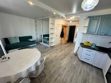 В продаже 2х ком квартира Есенберлина 31/4