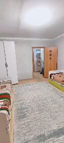 Сдам двухкомнатную квартиру на длительный срок.