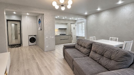 4-комнатная квартира для дружной семьи - 82 м², Уральск, Кердери, 122