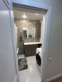 Продам в ЦЕНТРЕ 3х комнатную квартиру в ЖК 