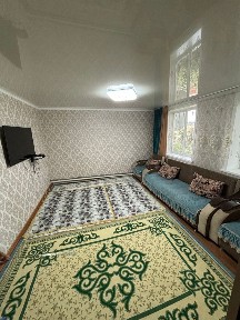 Продам 4-х комнатный частный дом в зеренде, угловой, большой участок