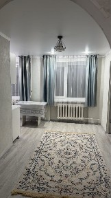 Сдается на долгий срок 2-х комнатная квартира.