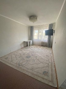 Продам 1 комнатную квартиру в 4 мкр (без ремонта)