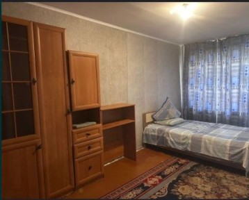 По часам квартиры, Урал магазин