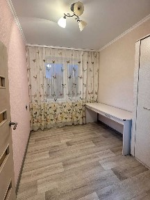 продам 3 комнатную квартиру по вкусной цене на детсаде