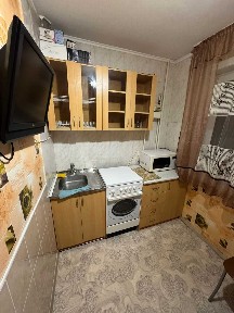 2 комн квартира в 20 мкр
