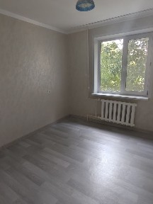 Продаем свою 3-комнатную квартиру в 11-м микрорайоне, 19 дом.